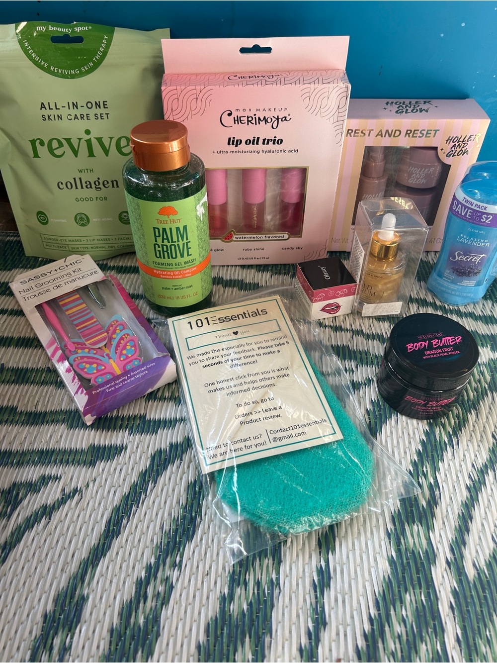 Tree hut & others Self Care Bundle 10 items